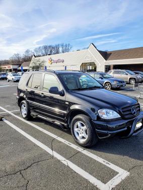 1999 Mercedes-Benz M-Class ML320