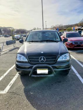 1999 Mercedes-Benz M-Class ML320