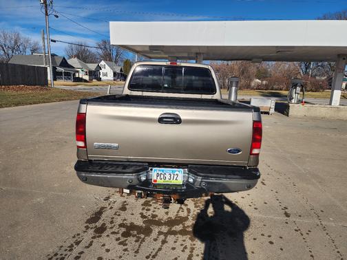 2005 Ford F-250 Lariat Crew Cab Super Duty