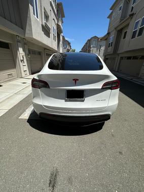 White 2021 Tesla Model Y Long Range