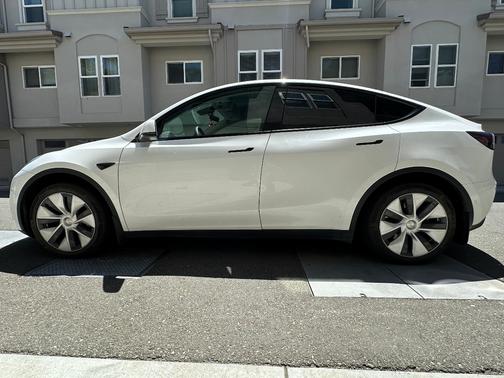 White 2021 Tesla Model Y Long Range