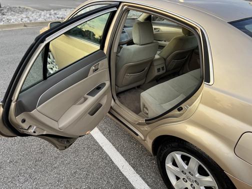 2009 Toyota Avalon XL