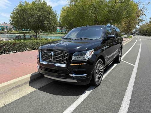 Black 2019 Lincoln Navigator Reserve