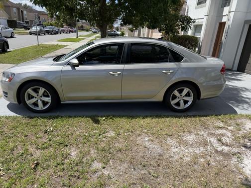 Silver 2012 Volkswagen Passat 2.5 SE