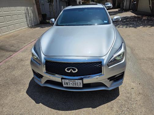 Silver 2019 INFINITI Q70 3.7X LUXE