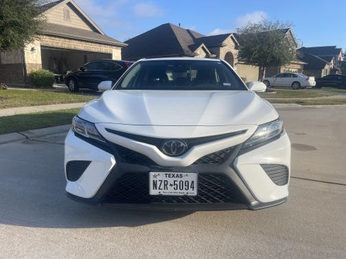 2020 Toyota Camry SE