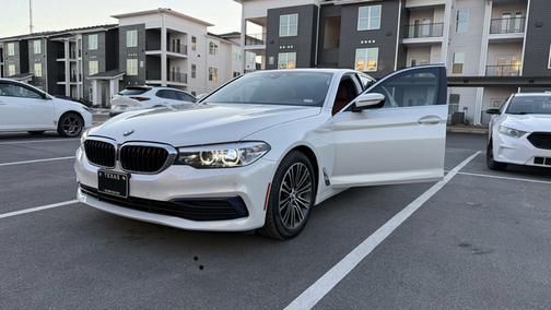2019 BMW 530 i