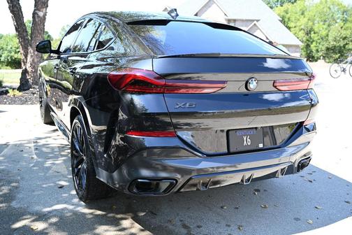 Black 2023 BMW X6 xDrive40i