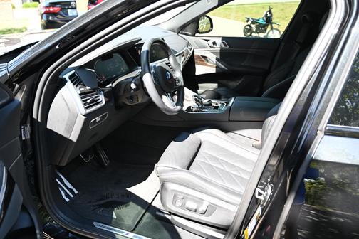 Black 2023 BMW X6 xDrive40i