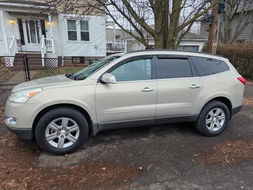 2010 Chevrolet Traverse LT