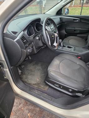 2010 Chevrolet Traverse LT