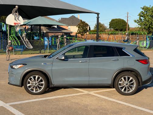 Gray 2022 INFINITI QX50 LUXE