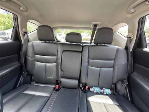White 2017 Nissan Murano SL