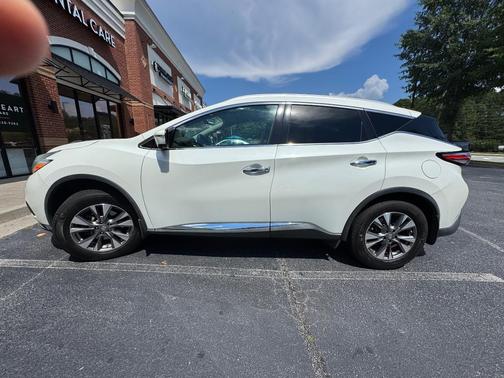 White 2017 Nissan Murano SL