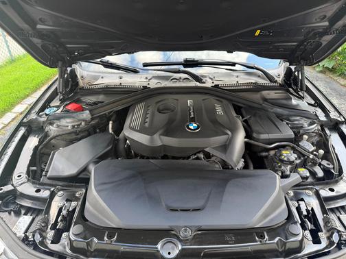 2017 BMW 330 i xDrive