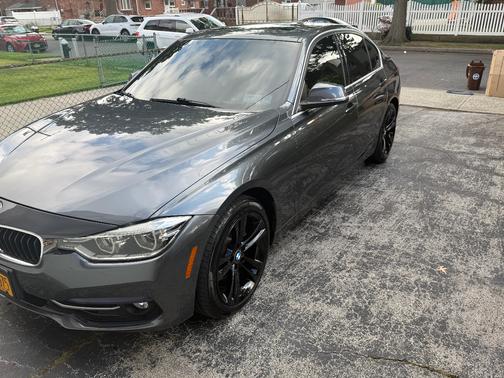 2017 BMW 330 i xDrive