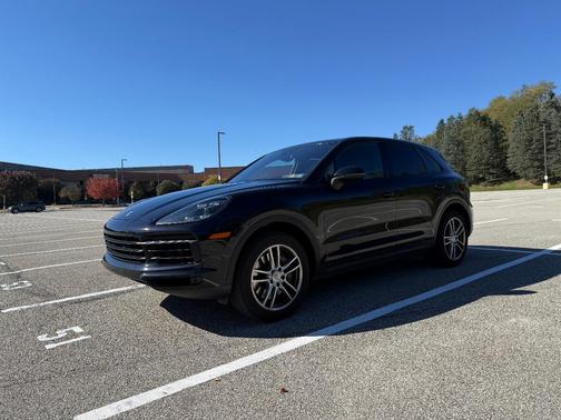 Black 2019 Porsche Cayenne Cayenne S