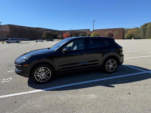 Black 2019 Porsche Cayenne Cayenne S