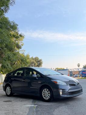 Gray 2014 Toyota Prius Plug-in Advanced