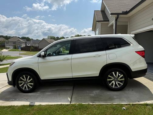 White 2019 Honda Pilot EX-L