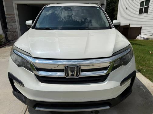 White 2019 Honda Pilot EX-L