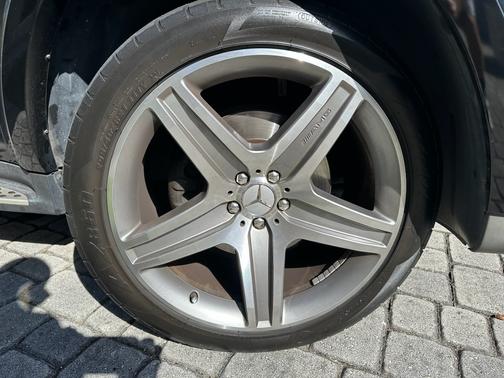 2010 Mercedes-Benz GL-Class GL 550