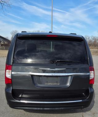 2011 Chrysler Town & Country Touring
