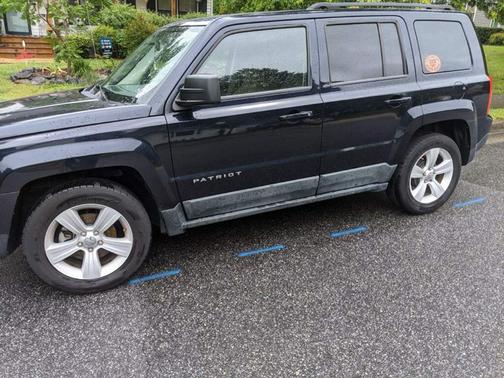 Blue 2011 Jeep Patriot Sport