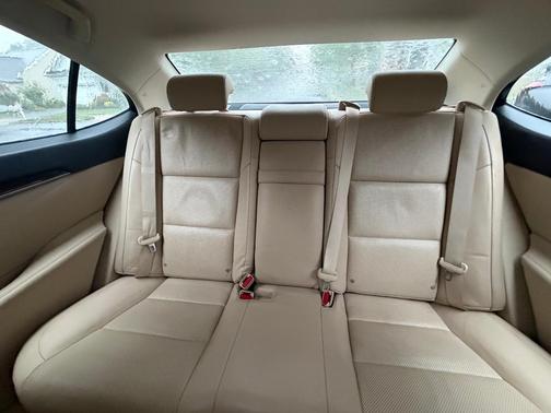 Black 2014 Lexus ES 350 Base