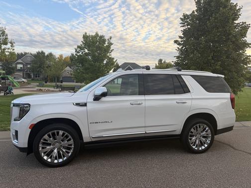 White 2021 GMC Yukon Denali