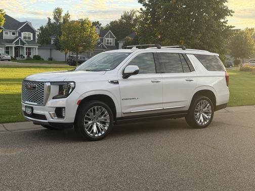 White 2021 GMC Yukon Denali