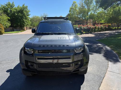 Gray 2023 Land Rover Defender X-Dynamic SE