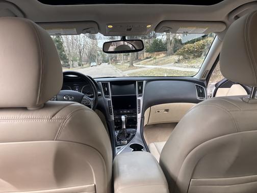 2015 INFINITI Q50 Hybrid Premium