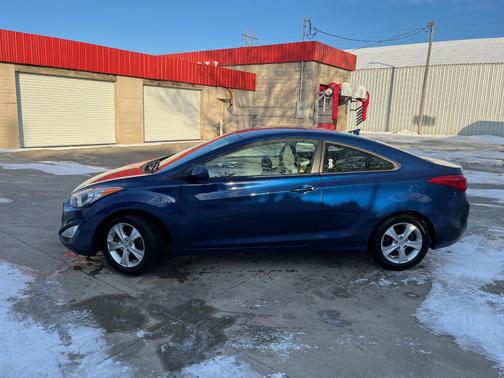 2013 Hyundai ELANTRA GS
