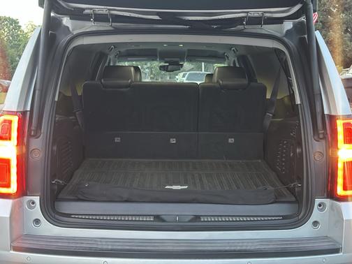 Silver 2017 Chevrolet Suburban LT