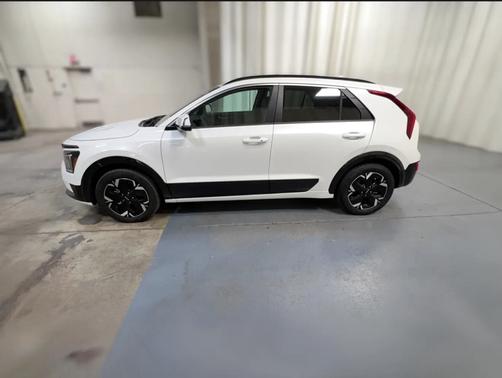 2023 Kia Niro EV Wind