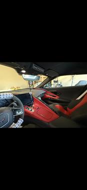 White 2023 Chevrolet Corvette Stingray w/2LT