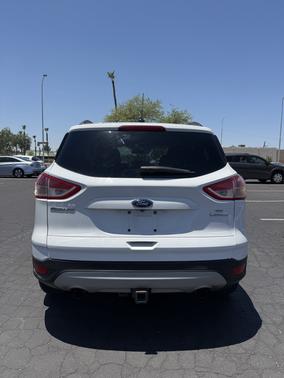 White 2016 Ford Escape SE