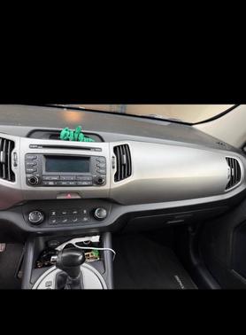 White 2016 Kia Sportage LX