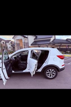 White 2016 Kia Sportage LX