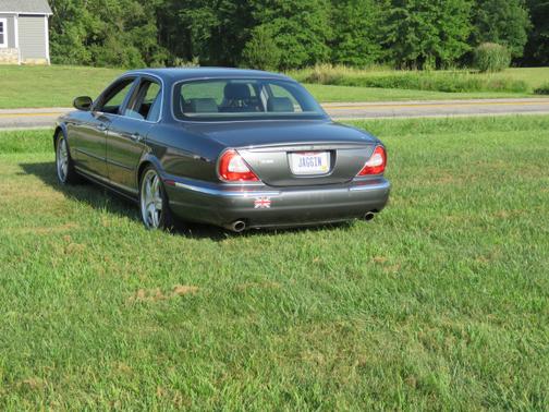 2004 Jaguar XJR Base