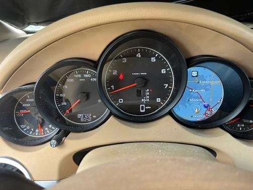 2014 Porsche Cayenne Cayenne Platinum Edition