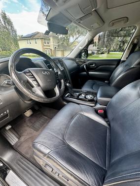Black 2021 INFINITI QX80 LUXE