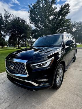 Black 2021 INFINITI QX80 LUXE