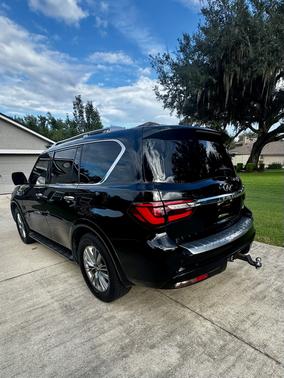 Black 2021 INFINITI QX80 LUXE