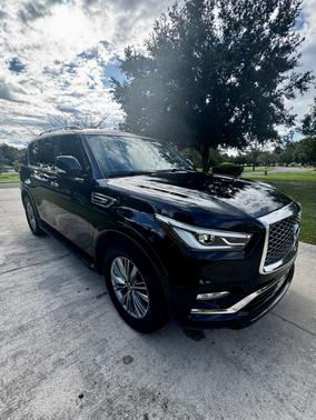 Black 2021 INFINITI QX80 LUXE