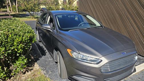 2014 Ford Fusion SE