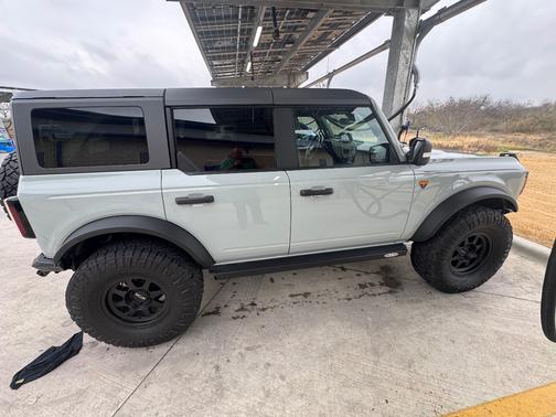 2022 Ford Bronco Badlands Advanced