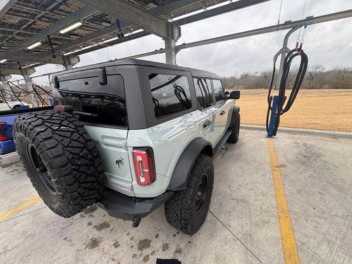 2022 Ford Bronco Badlands Advanced