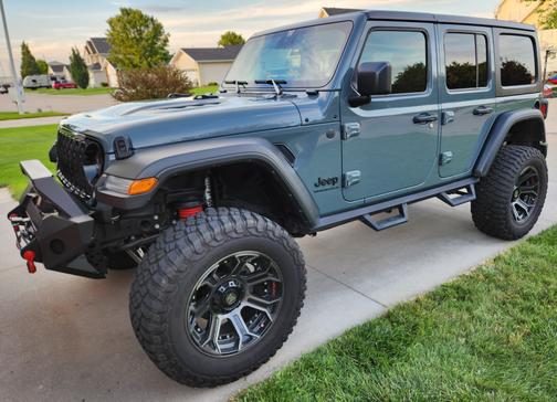 2024 Jeep Wrangler Willys